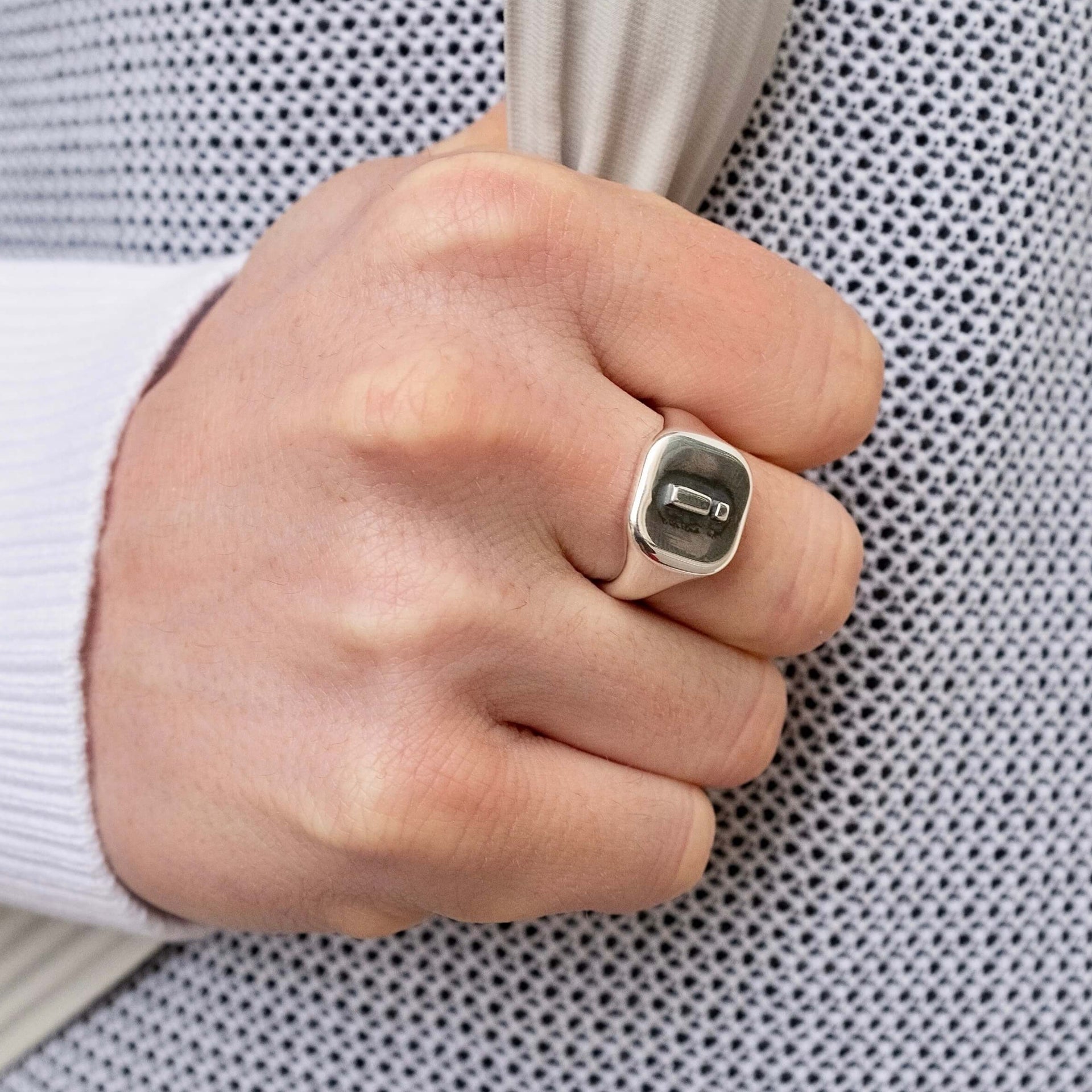 ACTION RING